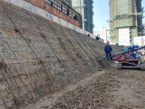 康巴什建筑边坡支护